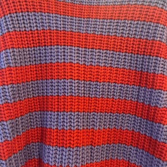 Cloud ten sweater sz small red purple white stripes like new chunk knit sweater - Picture 12 of 15